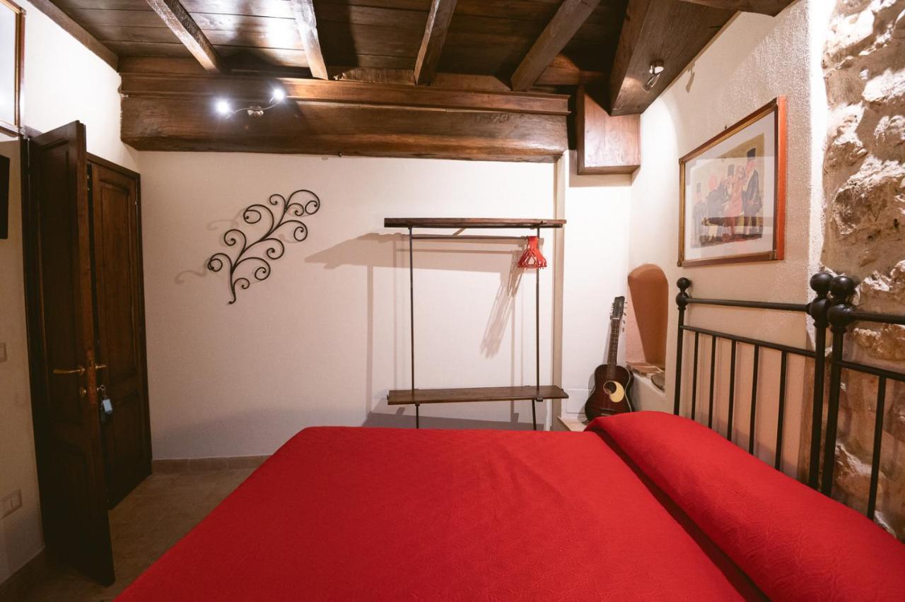 Nena Al Borgo Castello Bed & Breakfast Pico Eksteriør bilde