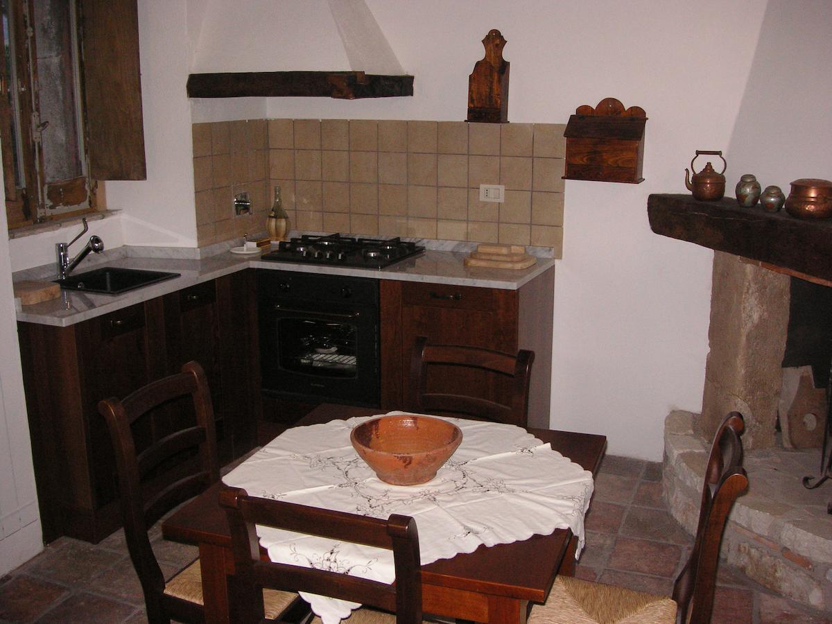 Nena Al Borgo Castello Bed & Breakfast Pico Eksteriør bilde