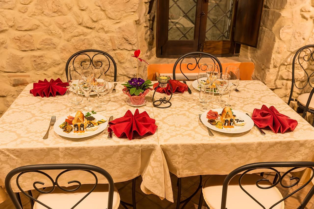Nena Al Borgo Castello Bed & Breakfast Pico Eksteriør bilde