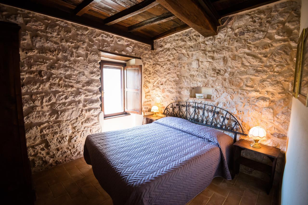 Nena Al Borgo Castello Bed & Breakfast Pico Eksteriør bilde