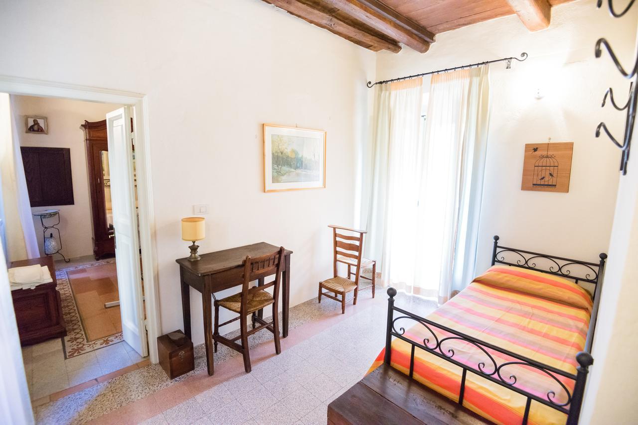 Nena Al Borgo Castello Bed & Breakfast Pico Eksteriør bilde