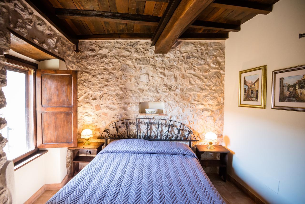 Nena Al Borgo Castello Bed & Breakfast Pico Eksteriør bilde