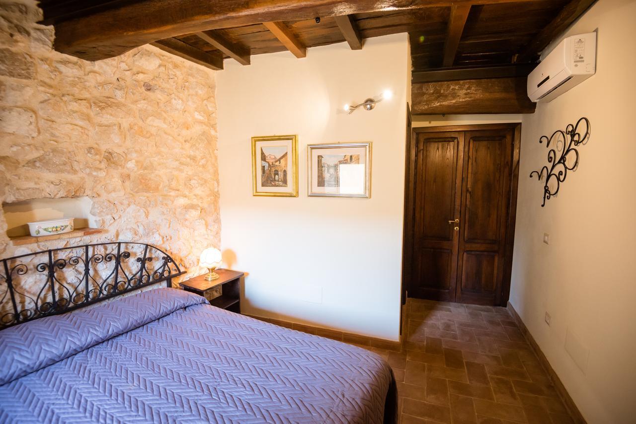 Nena Al Borgo Castello Bed & Breakfast Pico Eksteriør bilde