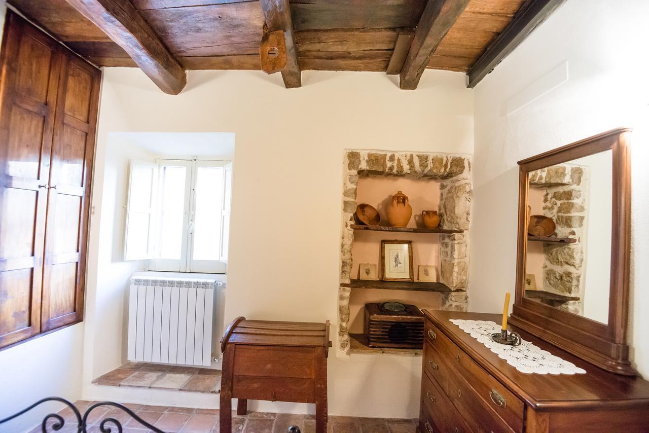 Nena Al Borgo Castello Bed & Breakfast Pico Eksteriør bilde