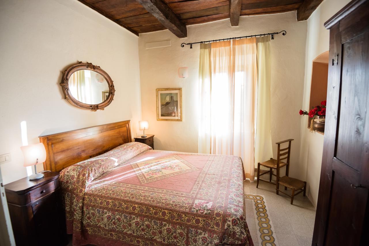 Nena Al Borgo Castello Bed & Breakfast Pico Eksteriør bilde