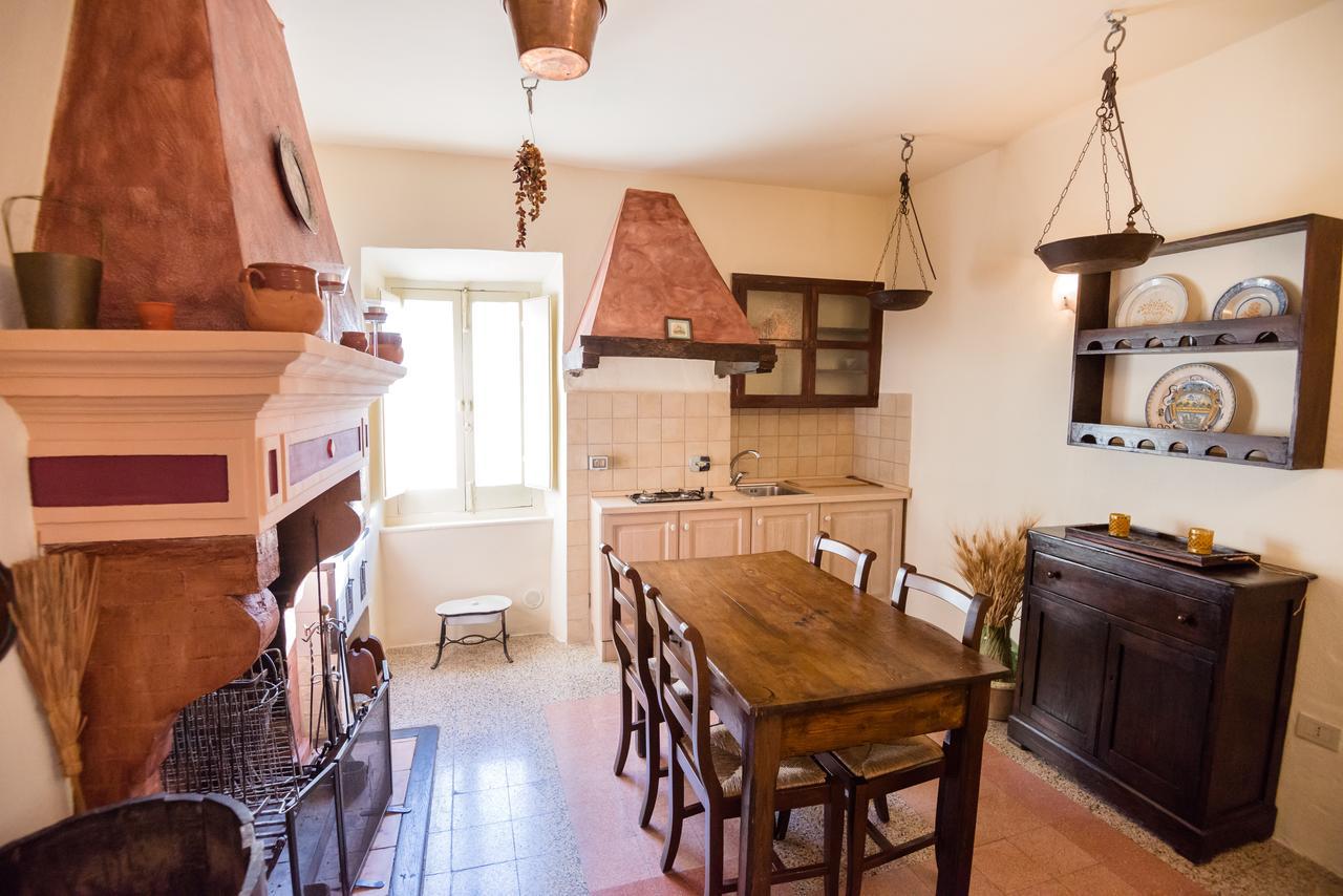 Nena Al Borgo Castello Bed & Breakfast Pico Eksteriør bilde