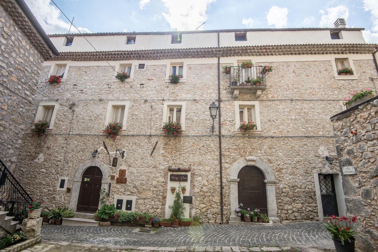 Nena Al Borgo Castello Bed & Breakfast Pico Eksteriør bilde